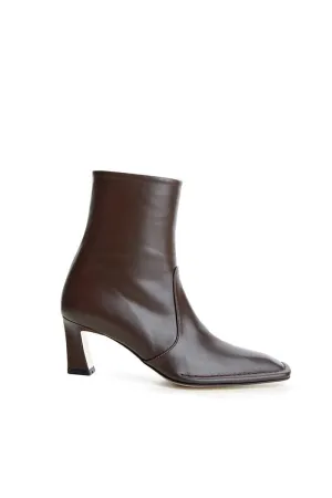 CALAIS CHOCOLATE ANKLE BOOTS