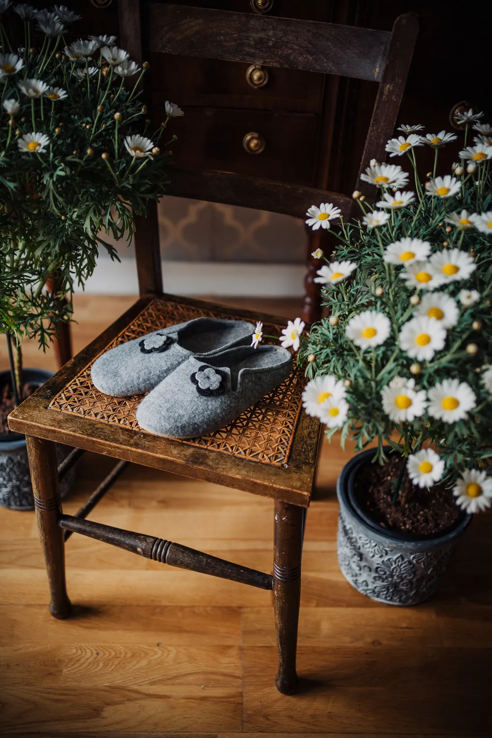 Slip-On Felt Slippers with Wool